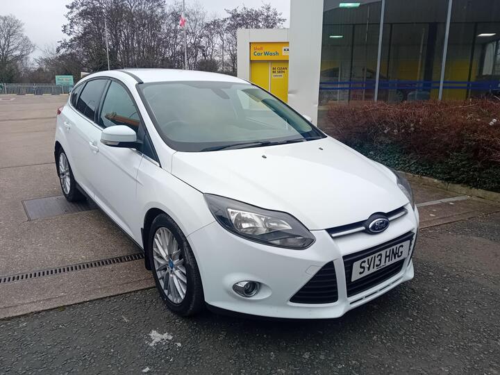 Ford Focus 1.0T EcoBoost Zetec Euro 5 (s/s) 5dr