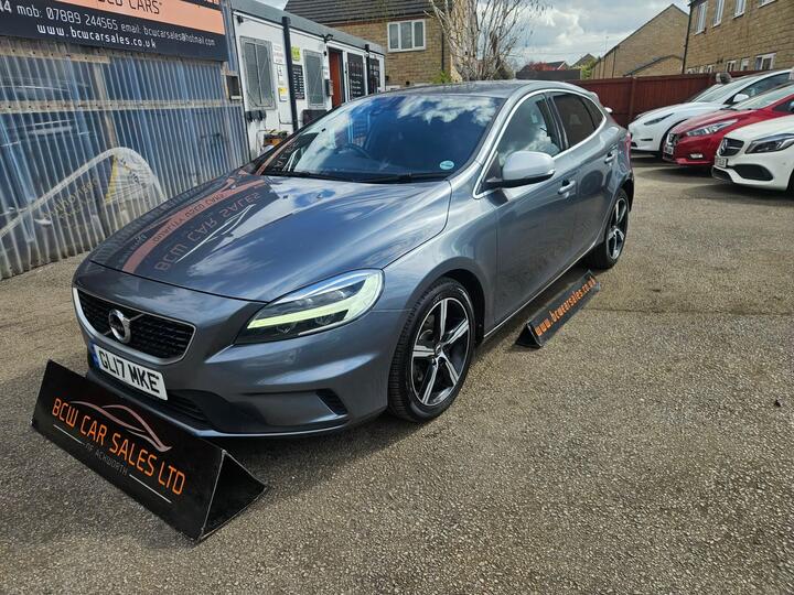 Volvo V40 2.0 T3 R-Design Nav Plus Euro 6 (s/s) 5dr