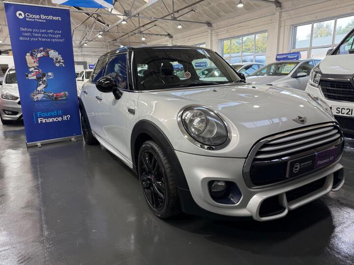 MINI Hatch 1.5 Cooper D Euro 6 (s/s) 5dr
