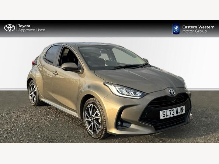 Toyota Yaris 1.5 VVT-h Design E-CVT Euro 6 (s/s) 5dr