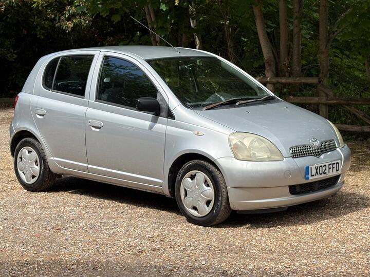 Toyota Yaris 1.3 VVT-i 16v GLS 5dr