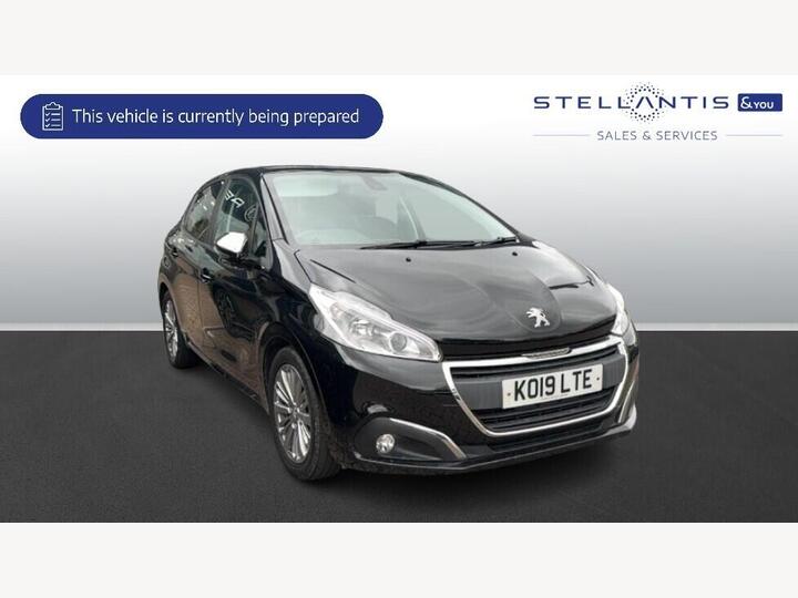 Peugeot 208 1.2 PureTech Signature Euro 6 (s/s) 5dr