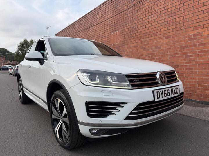 Volkswagen Touareg 3.0 TDI V6 BlueMotion Tech R-Line Tiptronic 4WD Euro 6 (s/s) 5dr