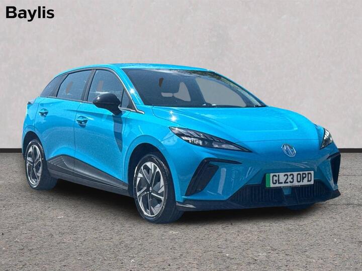 MG MG4 64kWh SE Long Range Auto 5dr