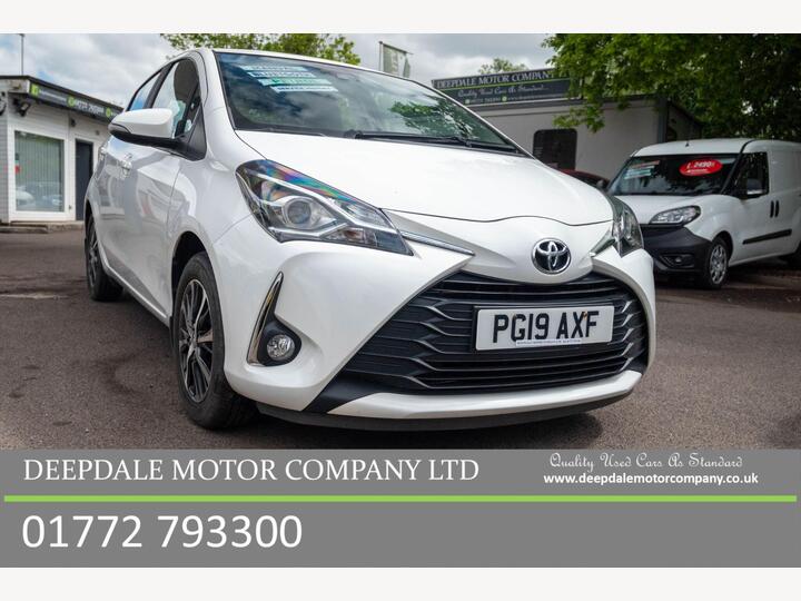 Toyota Yaris 1.5 VVT-i Icon Tech Euro 6 5dr
