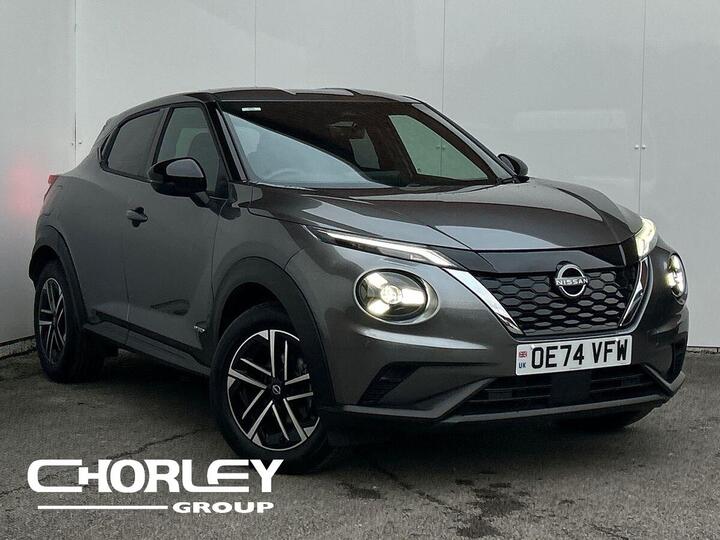 Nissan Juke 1.6 N-Connecta Auto Euro 6 5dr Nissan Juke 1.6 N-Connecta Auto Euro 6 5dr