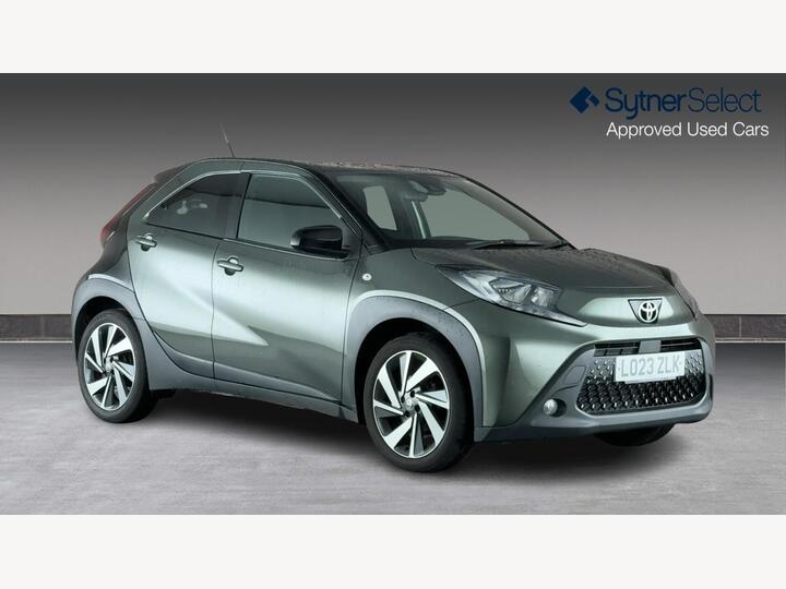 Toyota AYGO X 1.0 VVT-i Edge X-shift Euro 6 (s/s) 5dr Toyota AYGO X 1.0 VVT-i Edge X-shift Euro 6 (s/s) 5dr