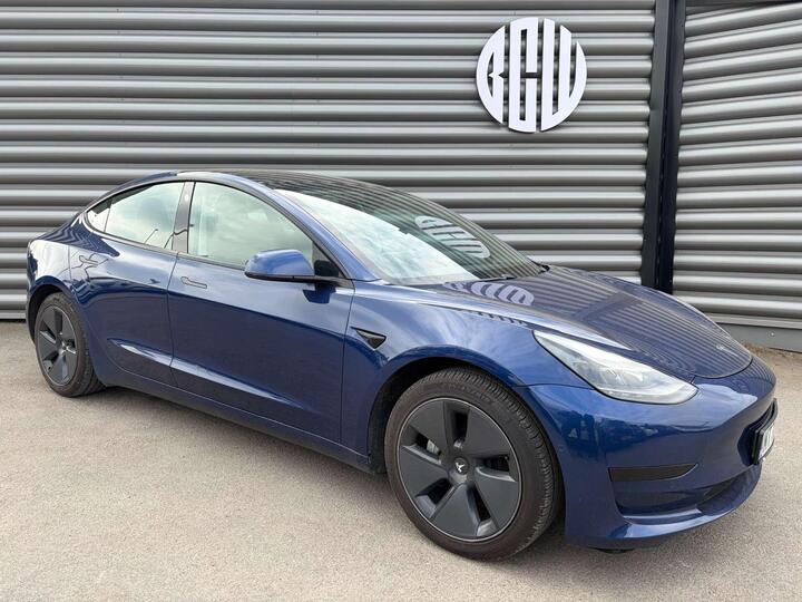 Tesla MODEL 3 Standard Range Plus Auto RWD 4dr