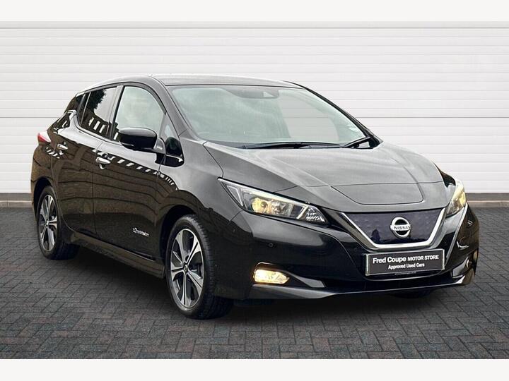 Nissan LEAF 40kWh N-Connecta Auto 5dr Nissan LEAF 40kWh N-Connecta Auto 5dr