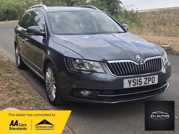 Skoda Superb 2.0 TDI Elegance DSG 4WD Euro 5 (s/s) 5dr