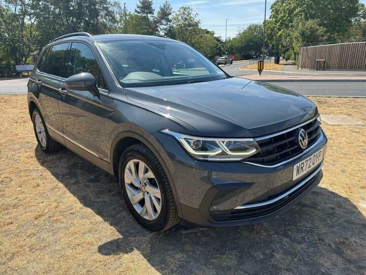 Volkswagen Tiguan 1.4 TSI 13kWh Life DSG Euro 6 (s/s) 5dr