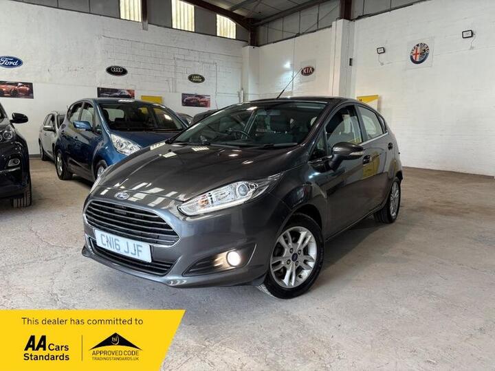 Ford Fiesta 1.0T EcoBoost Zetec Euro 6 (s/s) 5dr