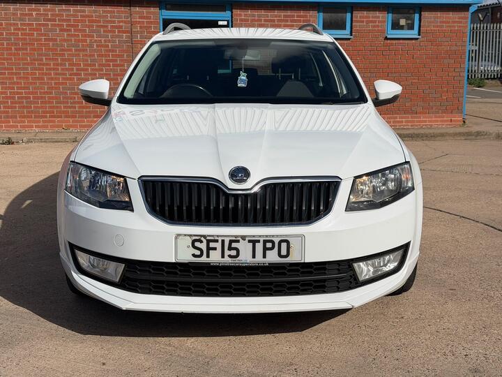 Skoda Octavia 1.6 TDI Black Edition Euro 5 (s/s) 5dr