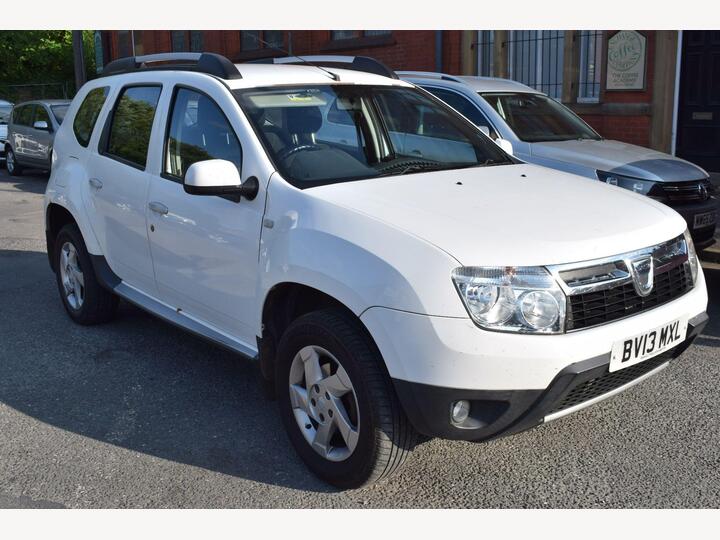 Dacia Duster 1.5 DCi Laureate Euro 5 5dr Dacia Duster 1.5 DCi Laureate Euro 5 5dr