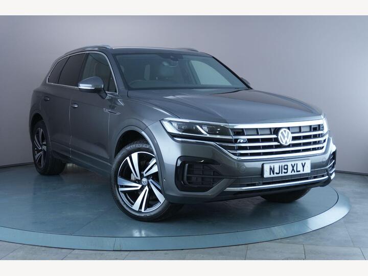 Volkswagen Touareg 3.0 TDI V6 R-Line Tech Tiptronic 4Motion Euro 6 (s/s) 5dr