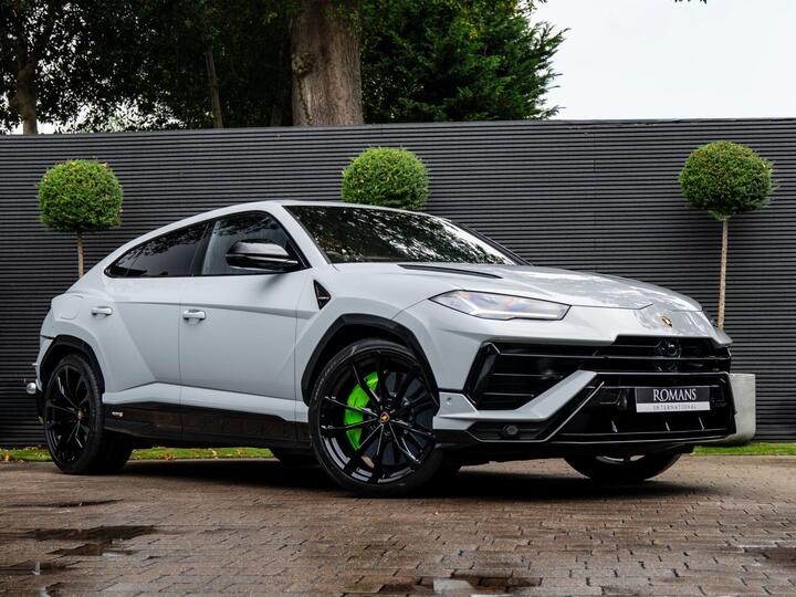 Lamborghini Urus 4.0 V8 BiTurbo S Auto 4WD Euro 6 5dr Lamborghini Urus 4.0 V8 BiTurbo S Auto 4WD Euro 6 5dr