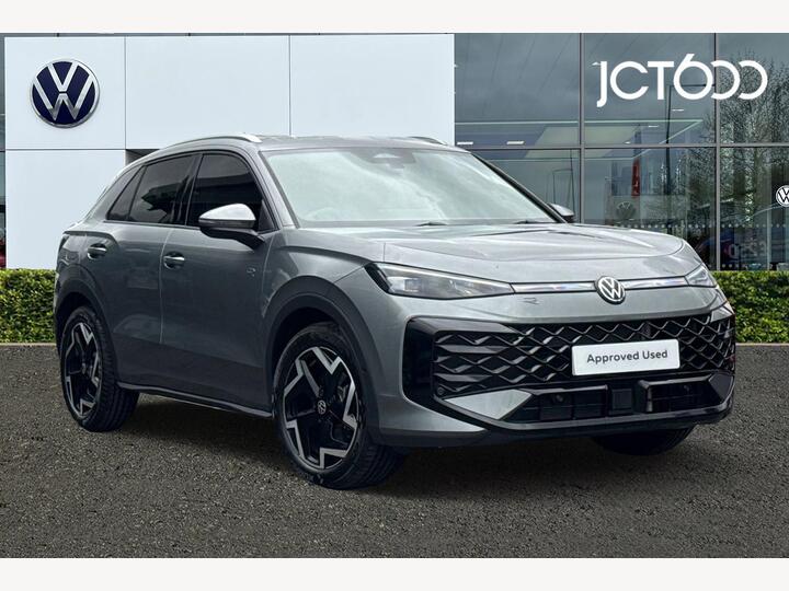 Volkswagen T-Roc R-Line 1.5 ETSI 150 PS 7-speed DSG 5 Door Volkswagen T-Roc R-Line 1.5 ETSI 150 PS 7-speed DSG 5 Door