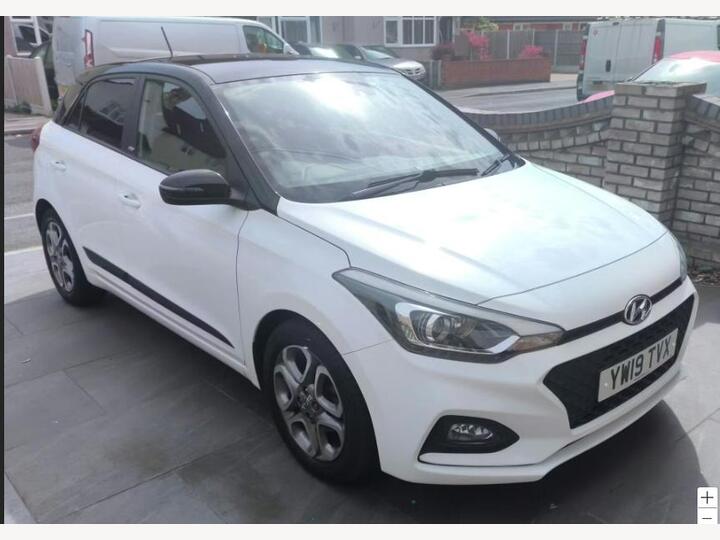Hyundai I20 1.2 Play Euro 6 (s/s) 5dr Hyundai I20 1.2 Play Euro 6 (s/s) 5dr