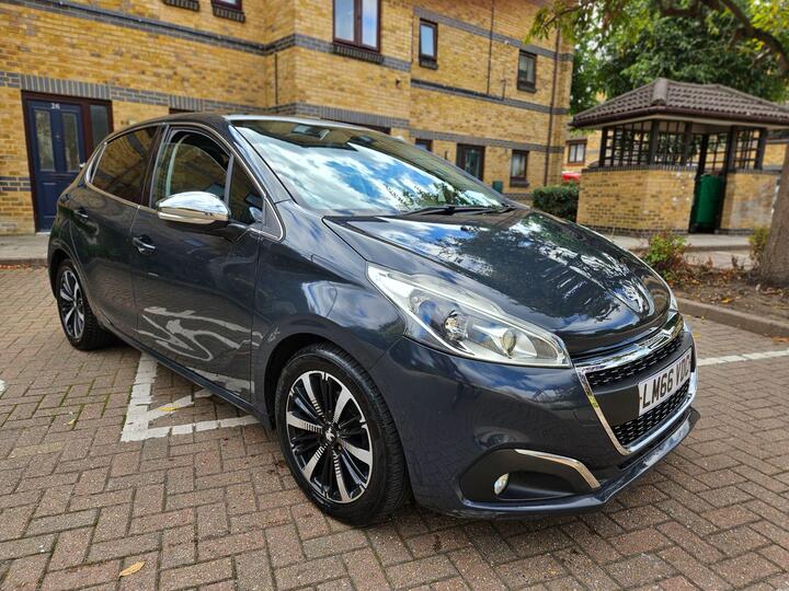 Peugeot 208 1.2 PureTech Allure Premium Euro 6 5dr