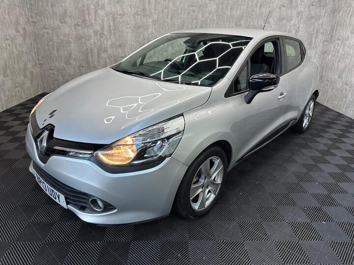 Renault Clio 1.2 16V Dynamique MediaNav Euro 5 5dr