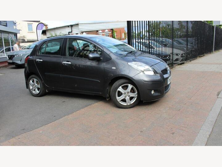 Toyota YARIS 1.33 Dual VVT-i TR MultiMode Euro 4 (s/s) 5dr