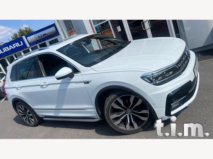 Volkswagen Tiguan 2.0 TDI R-Line Tech DSG Euro 6 (s/s) 5dr