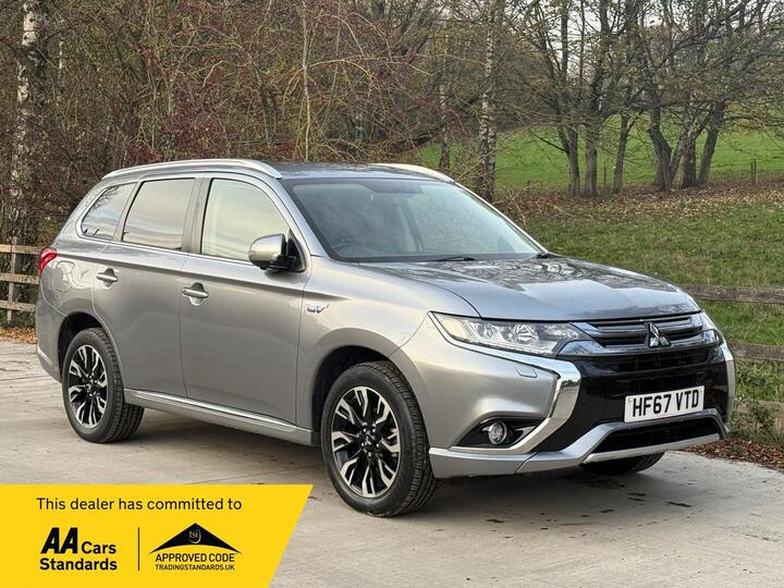 Mitsubishi OUTLANDER 2.0h 12kWh 4h CVT 4WD Euro 6 (s/s) 5dr
