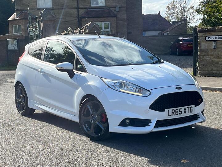 Ford Fiesta 1.6T EcoBoost ST-3 Euro 6 3dr