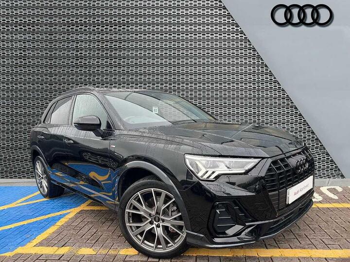 Audi Q3 1.4 TFSIe 45 Black Edition S Tronic Euro 6 (s/s) 5dr 13kWh