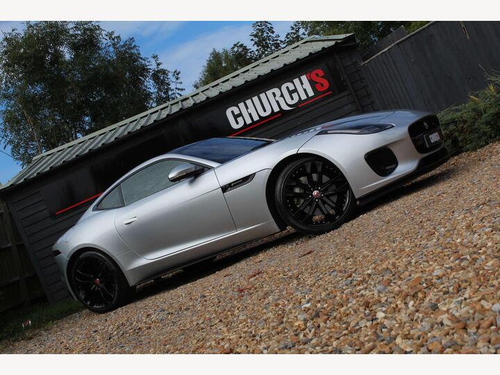 Jaguar F-TYPE 3.0 V6 R-Dynamic Auto Euro 6 (s/s) 2dr Jaguar F-TYPE 3.0 V6 R-Dynamic Auto Euro 6 (s/s) 2dr