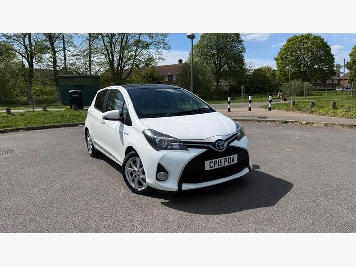 Toyota Yaris 1.5 VVT-h Excel E-CVT Euro 6 5dr (15in Alloy)