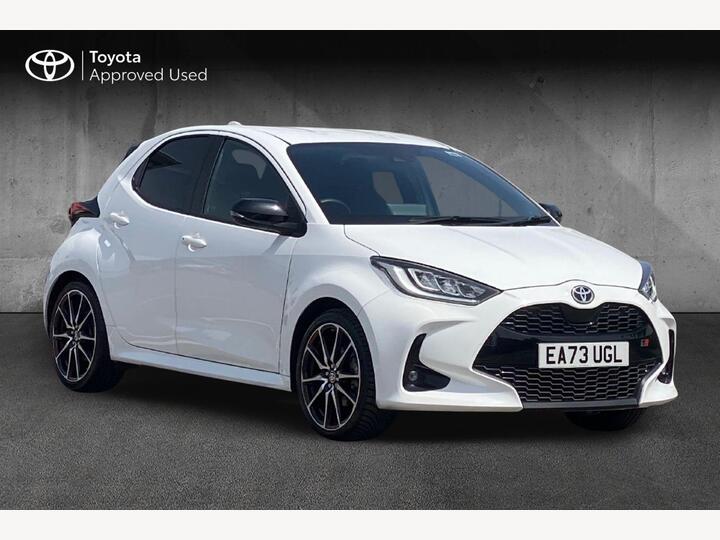 Toyota Yaris 1.5 VVT-h GR SPORT E-CVT Euro 6 (s/s) 5dr