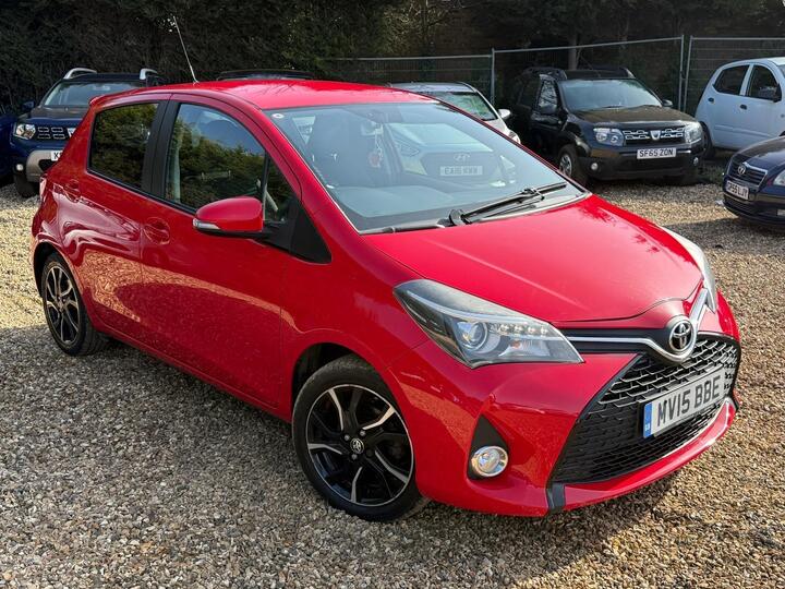 Toyota Yaris 1.33 Dual VVT-i Sport Euro 5 5dr Euro 5 Toyota Yaris 1.33 Dual VVT-i Sport Euro 5 5dr Euro 5