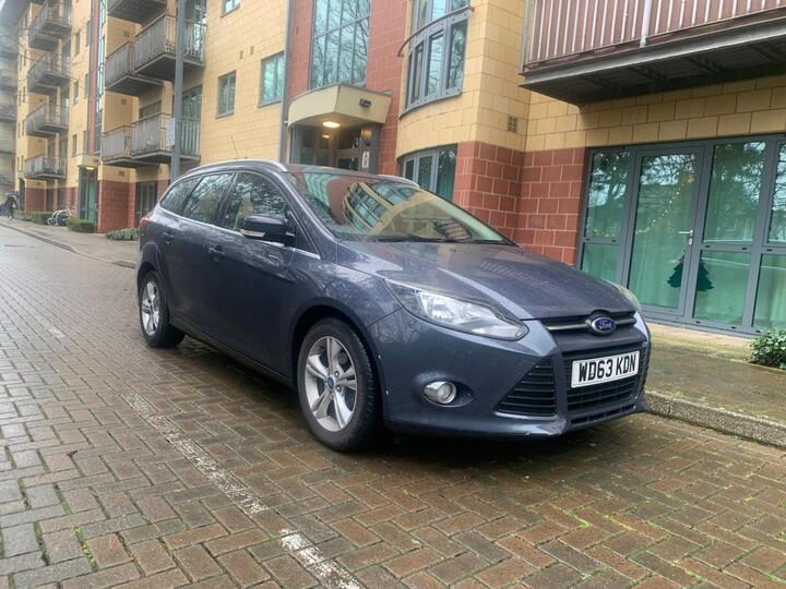 Ford Focus 1.0T EcoBoost Zetec Euro 5 (s/s) 5dr