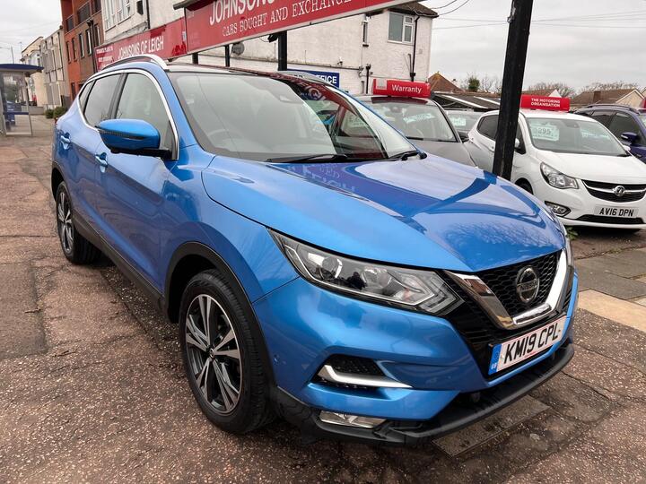 Nissan Qashqai 1.3 DIG-T N-Connecta Euro 6 (s/s) 5dr