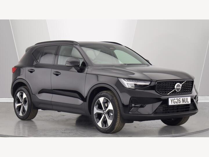 Volvo XC40 2.0 B3 MHEV Plus Dark DCT Auto Euro 6 (s/s) 5dr