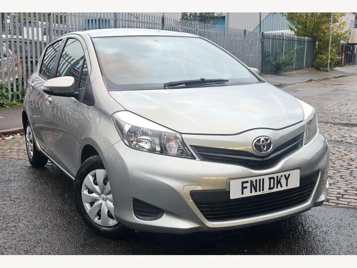 Toyota Yaris 1.33 Dual VVT-i TR Multidrive S Euro 5 5dr