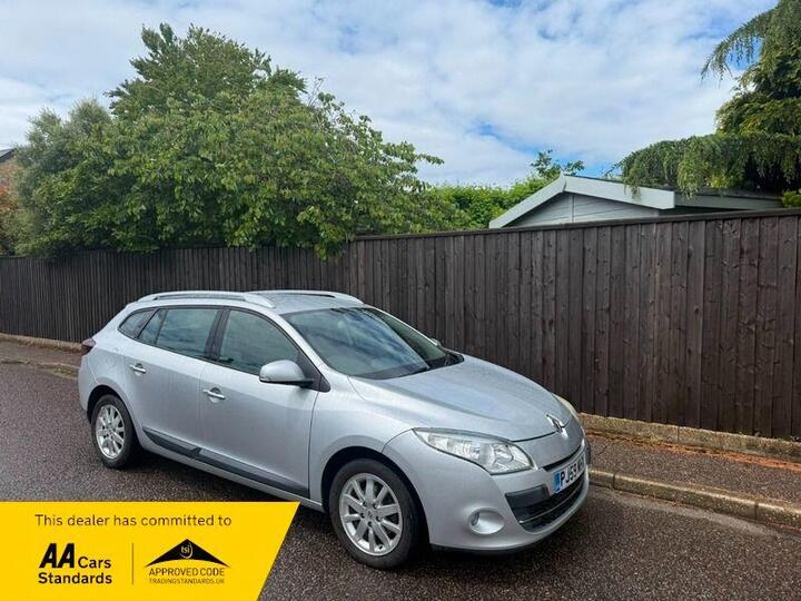 Renault Megane 2.0 16V Privilege Sport Tourer CVT Euro 5 5dr