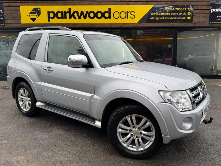 Mitsubishi Shogun 3.2 DI-DC Warrior Auto 4WD Euro 5 3dr SWB