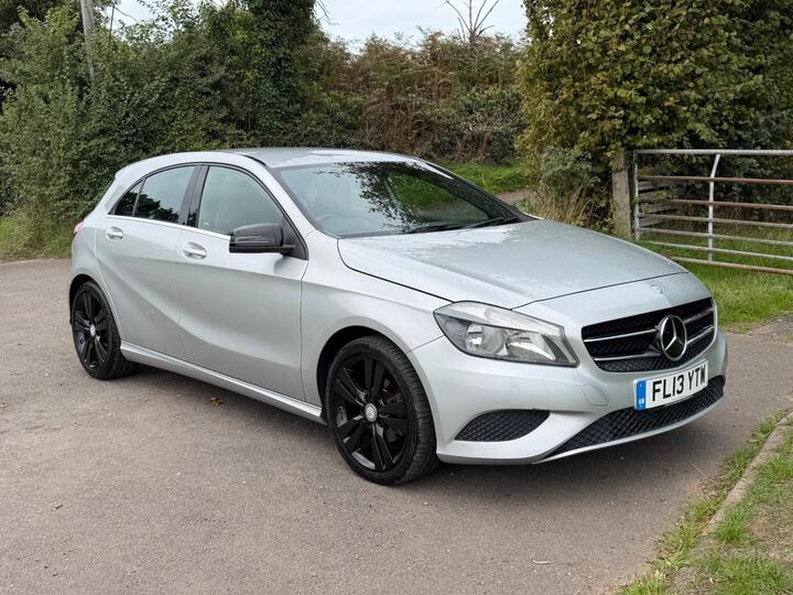 Mercedes-Benz A Class 1.5 A180 CDI BlueEfficiency Sport Euro 5 (s/s) 5dr