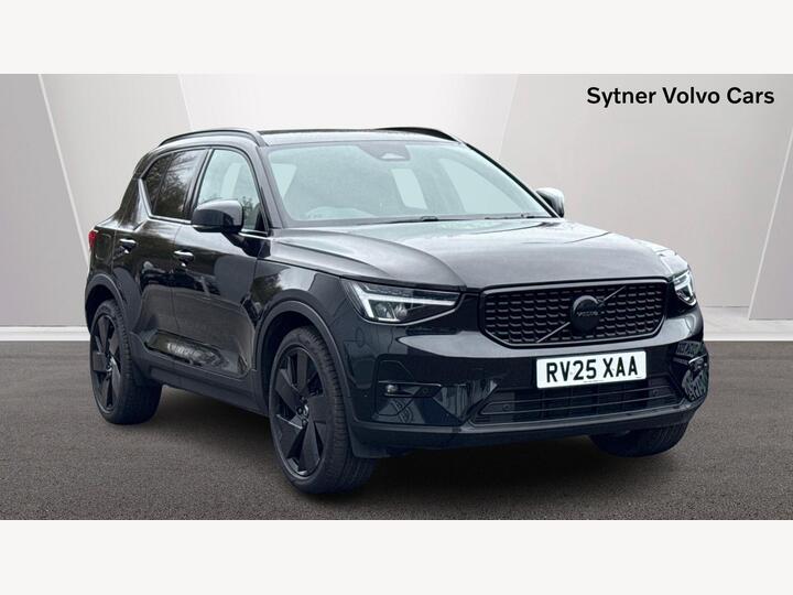 Volvo XC40 2.0 B3 MHEV Plus Black Edition DCT Auto Euro 6 (s/s) 5dr