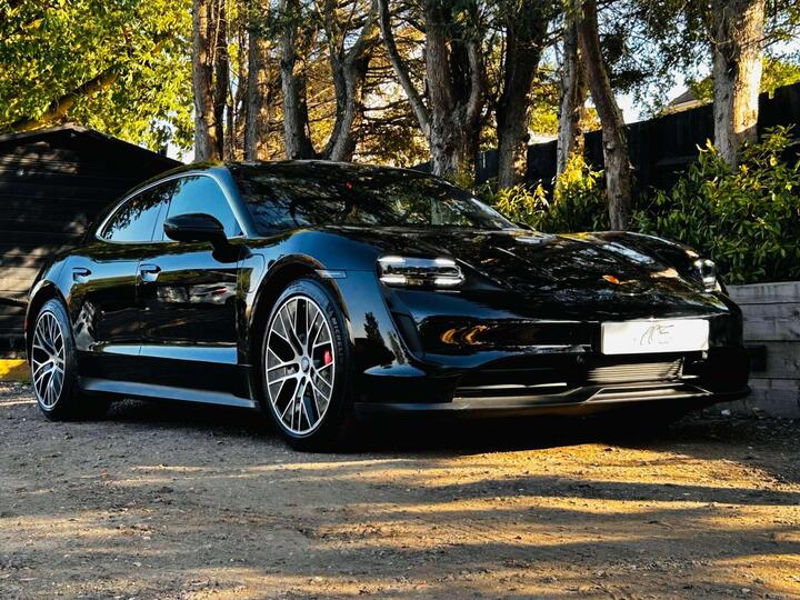Porsche TAYCAN Performance Plus 93.4kWh 4S Sport Turismo Auto 4WD 5dr (11kW Charger)