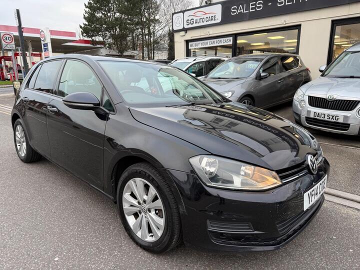Volkswagen Golf 1.6 TDI BlueMotion Tech SE Euro 5 (s/s) 5dr Volkswagen Golf 1.6 TDI BlueMotion Tech SE Euro 5 (s/s) 5dr