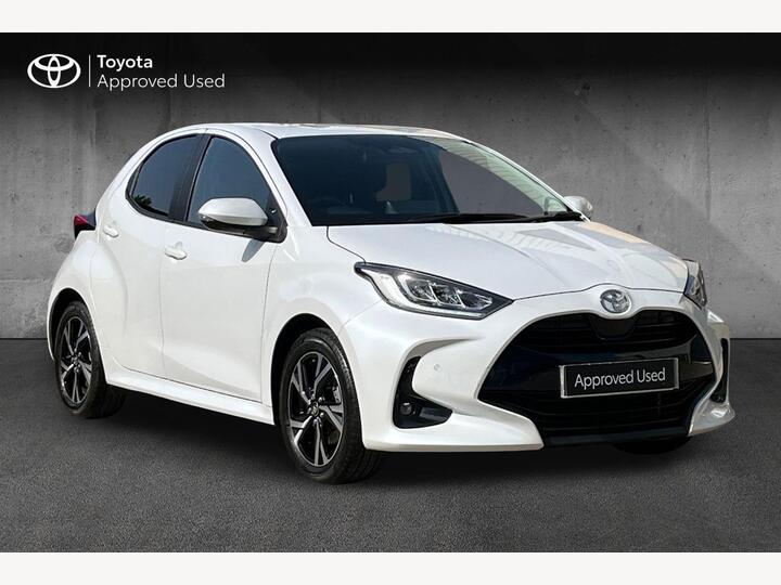 Toyota Yaris 1.5 VVT-h Design E-CVT Euro 6 (s/s) 5dr