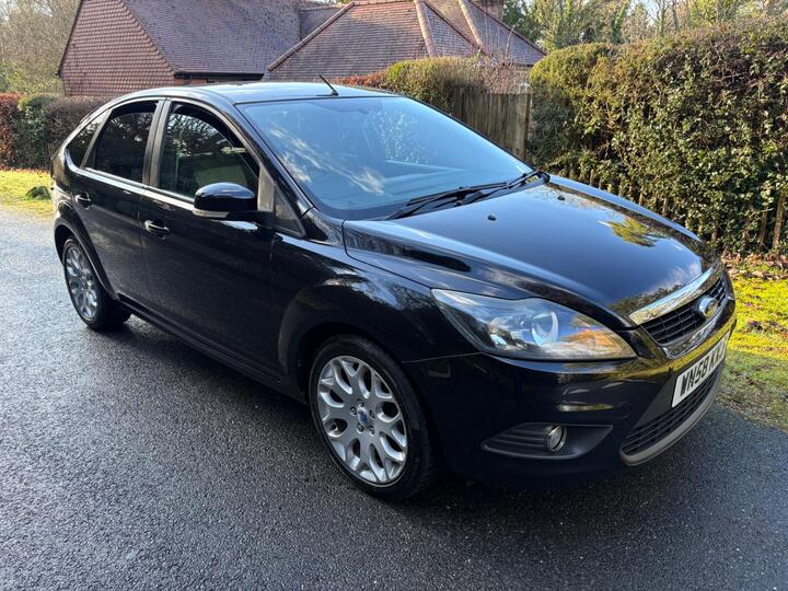 Ford Focus 1.8 Zetec 5dr