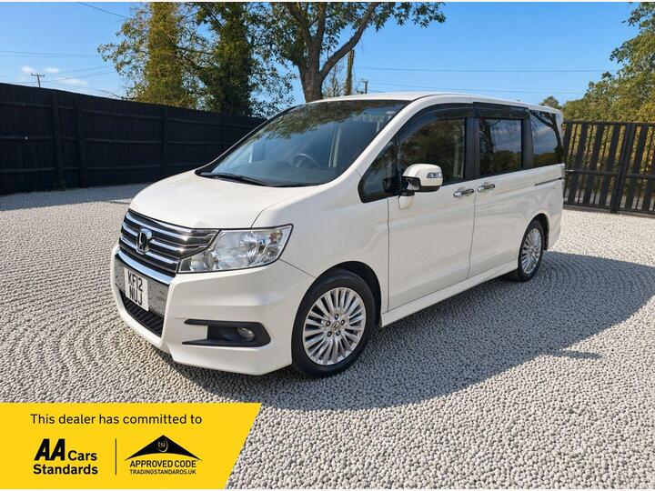 Honda Stepwagon 2.0 SPADA 8 SEATS TOP SPEC