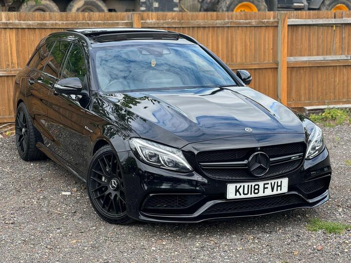 Mercedes-Benz C Class 4.0 C63 V8 BiTurbo AMG (Premium) SpdS MCT Euro 6 (s/s) 5dr Mercedes-Benz C Class 4.0 C63 V8 BiTurbo AMG (Premium) SpdS MCT Euro 6 (s/s) 5dr
