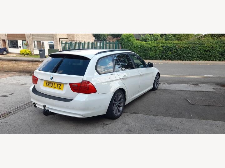 BMW 3 Series 2.0 318d SE Touring Euro 5 5dr
