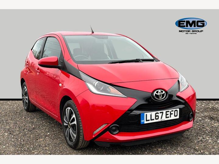 Toyota AYGO 1.0 VVT-i X-play X-shift Euro 6 5dr