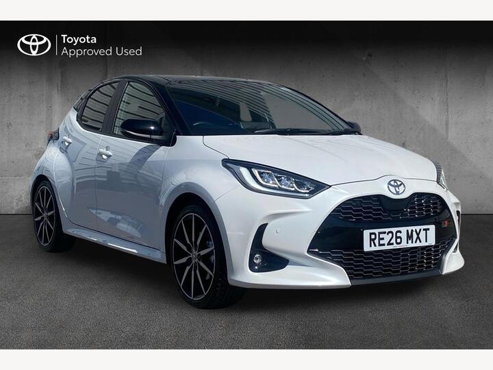 Toyota Yaris 1.5 VVT-h GR SPORT E-CVT Euro 6 (s/s) 5dr